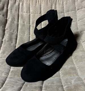 MIA Kids Crossband Ankle Flats Size 3 Black